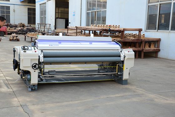 Струя воды Sulzer 2 сопл маячит машины двойной ткани RPM насоса 1000 сплетя